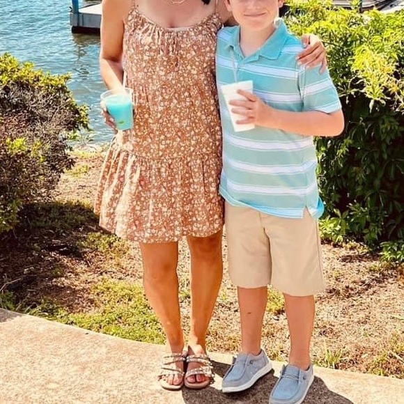 Old navy dress - Picture 2 of 2